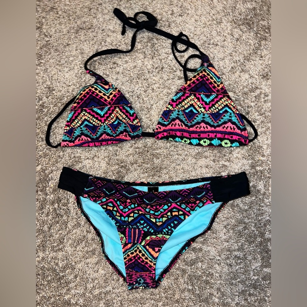 Endless Sun Aztec Triangle Top & Cheeky Bottom Bikini Set Size Large